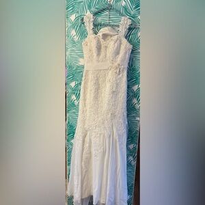 Maggie Sottero Couture Wedding Gown NWOT white lace beading detail lace up